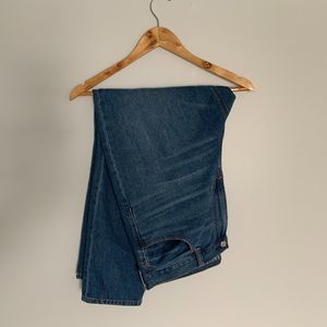 American Eagle mom jean